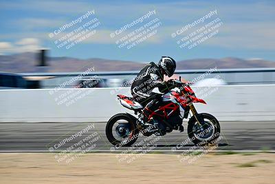 media/Mar-25-2024-Moto Forza (Mon) [[8d4319bd68]]/3-Intermediate Group/Session 4 (Front Straight Speed Pans)/